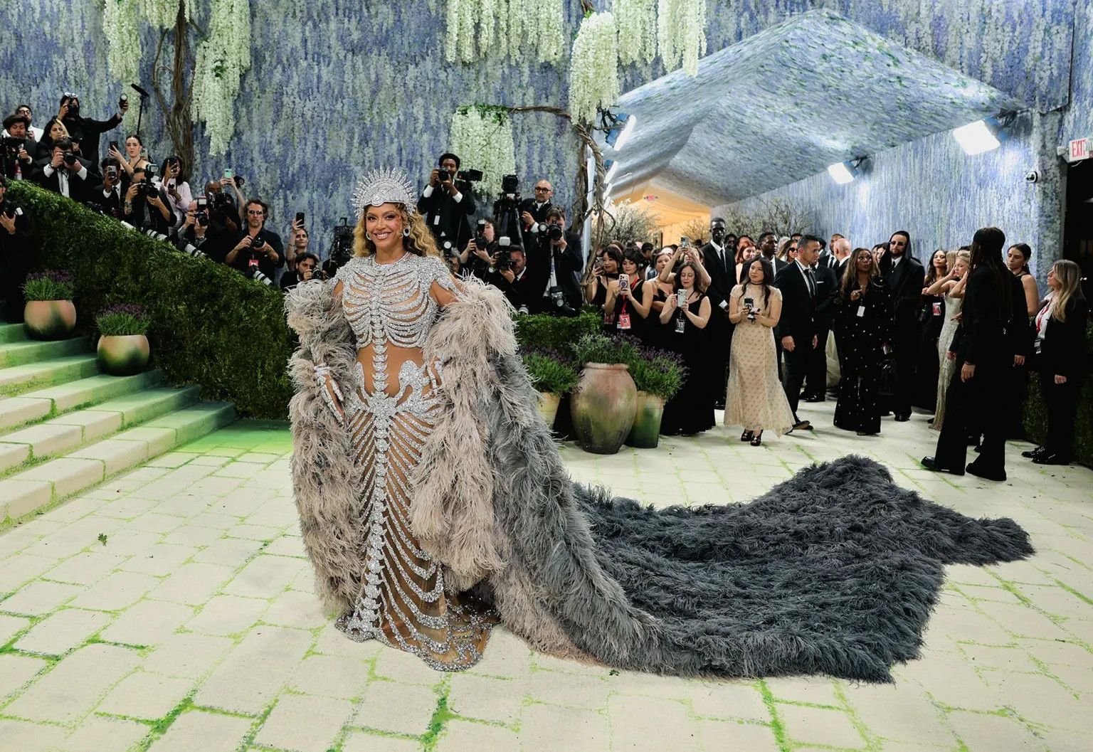 2026 Met Gala dazzles with costume art theme and star-studded looks
