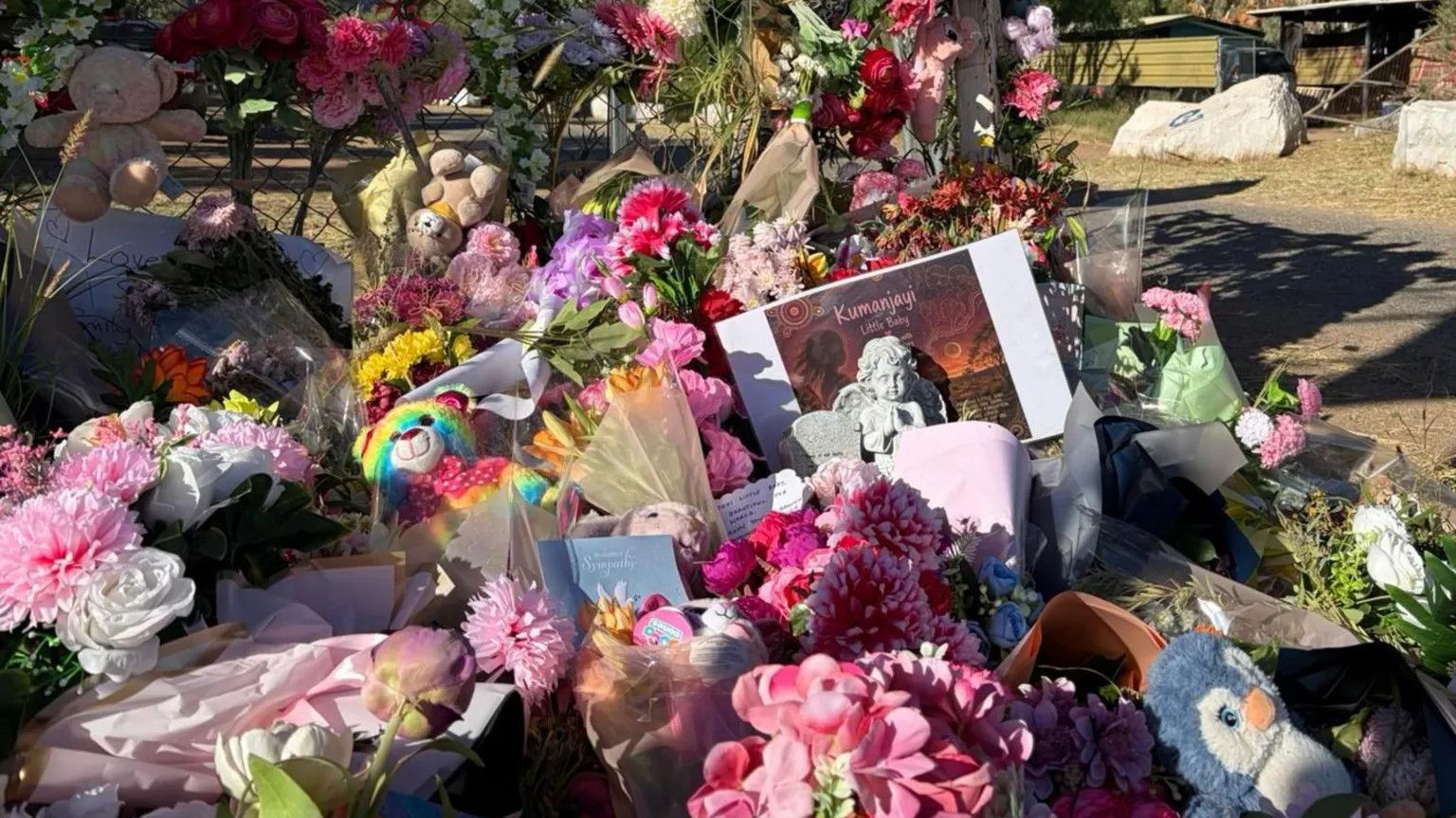 Nation mourns five-year-old girl found dead in Australian Outback