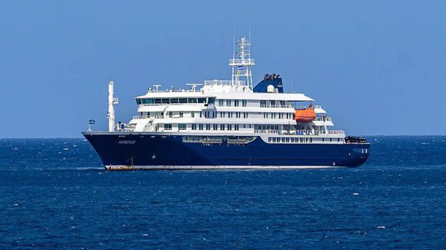 US charters flight to evacuate Americans from hantavirus-hit cruise ship