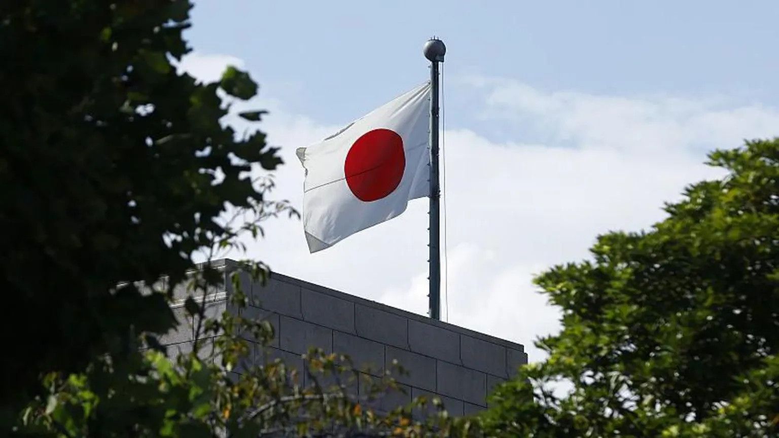 Japanese town removes unconscious mayor after no-confidence vote