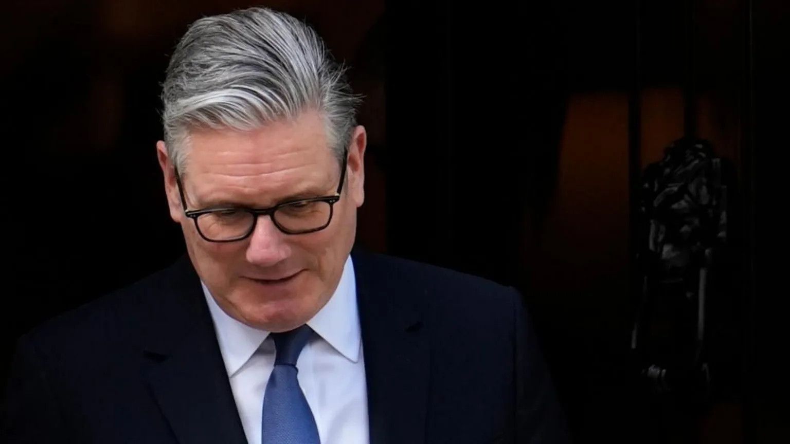 Labour MP's leadership challenge sparks turmoil in Starmer's party