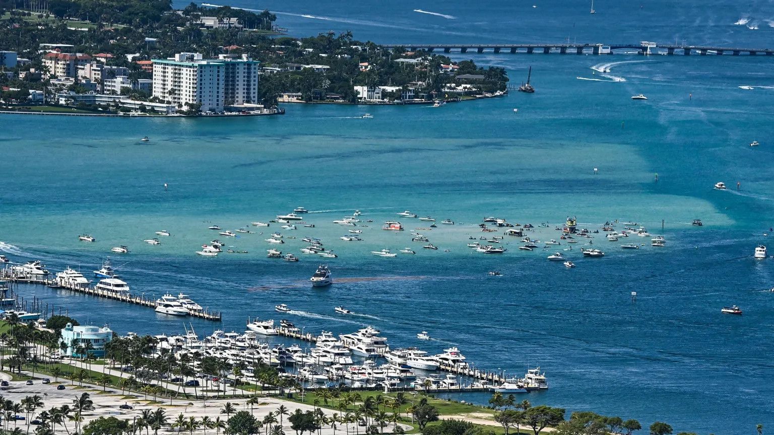 Investigation launched after boat explosion injures 11 in Miami