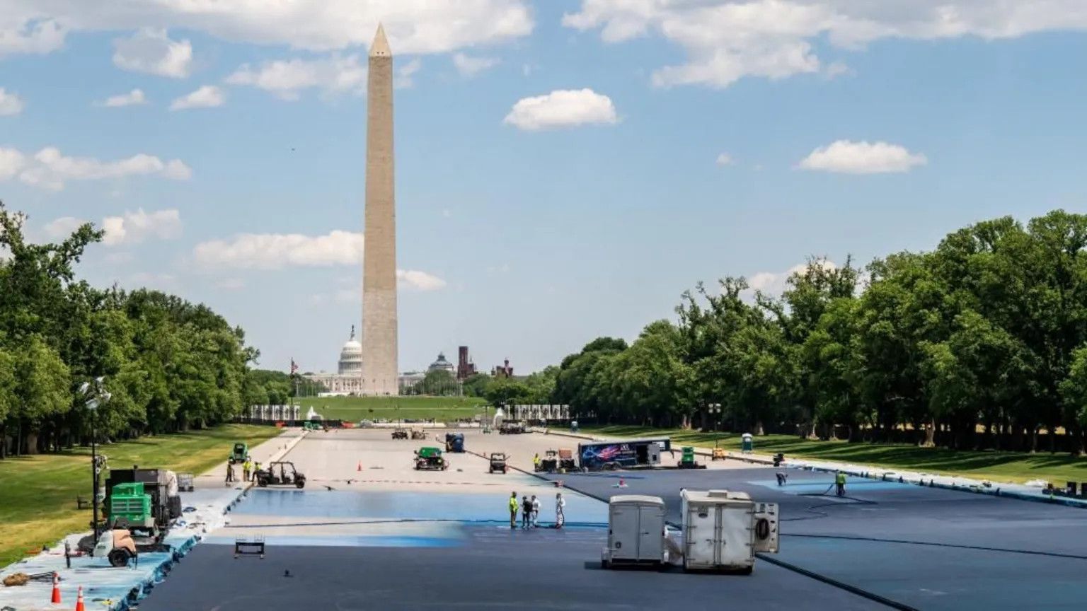 Lincoln Memorial Reflecting Pool painted blue for US 250th anniversary