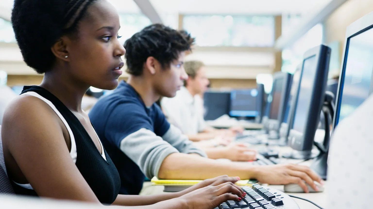Canvas maker pays hackers to prevent leak of stolen student data