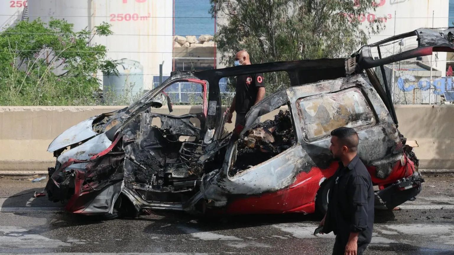 Israeli airstrikes kill 12 in southern Lebanon as ceasefire talks loom