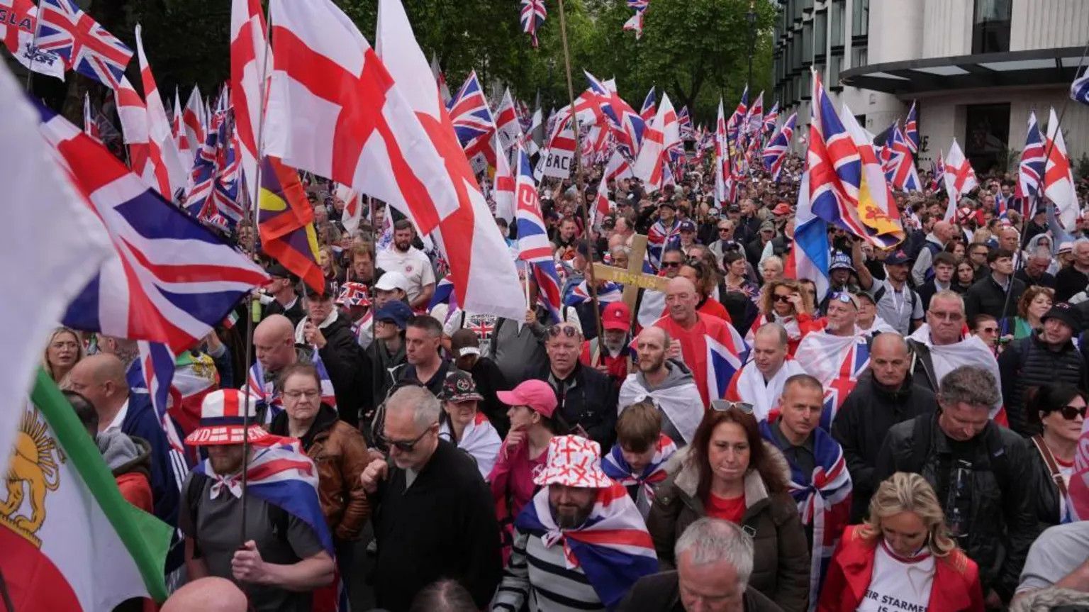 London braces for rival protests as police deploy record operation