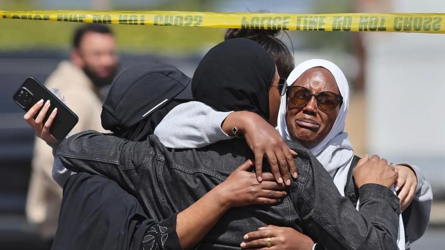 Three killed in San Diego mosque shooting by teenage attackers