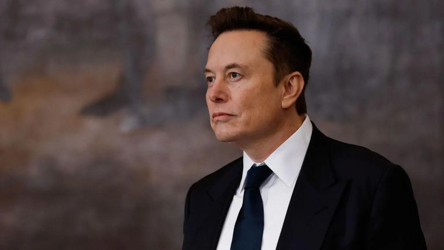 SpaceX IPO set to be largest in Wall Street history, valuing firm at $1.25tn