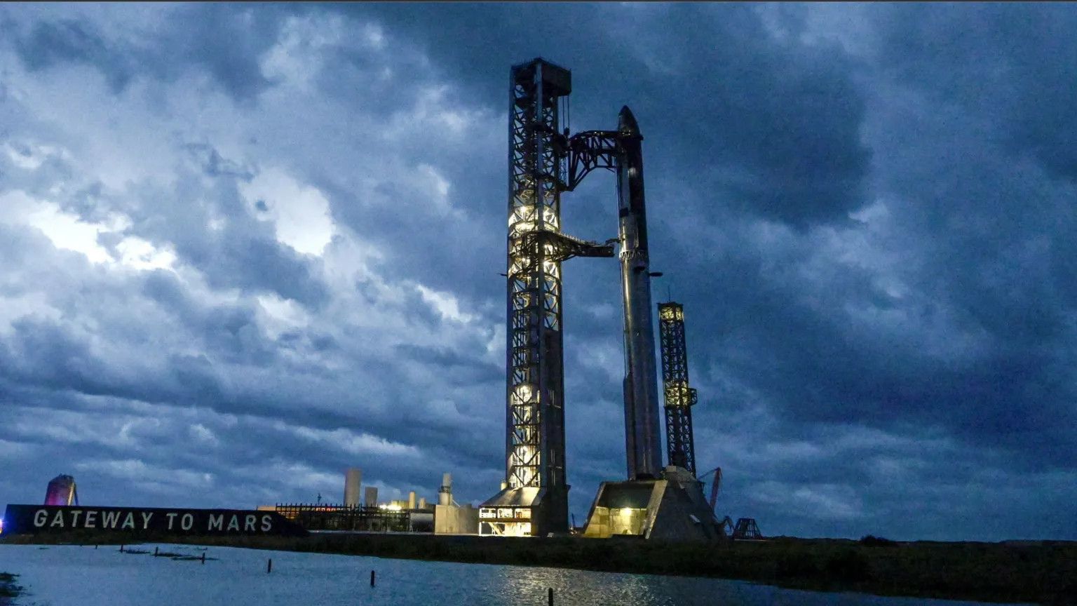 SpaceX delays Starship launch amid record IPO plans