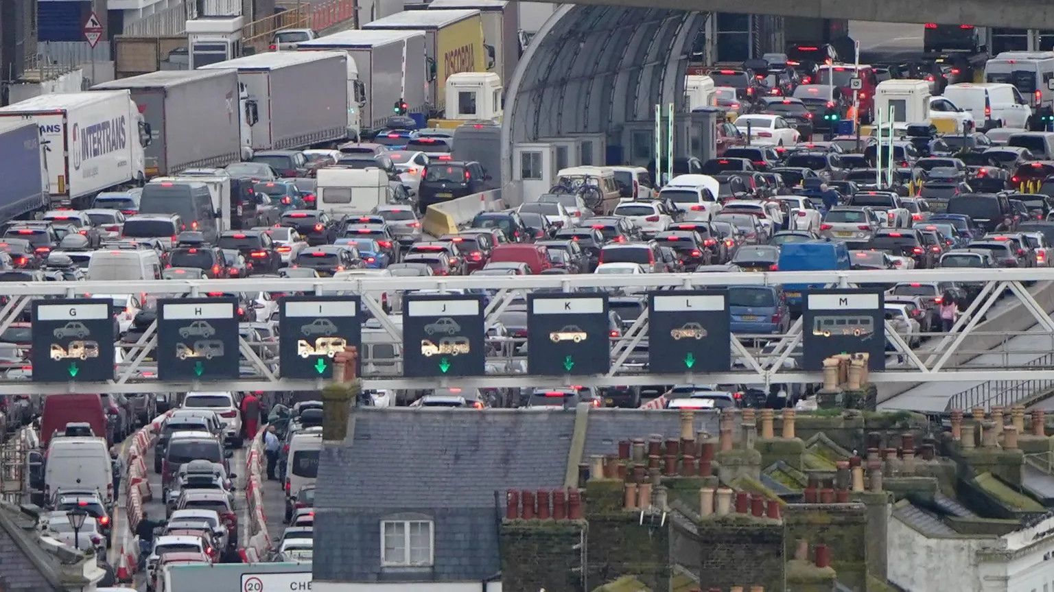 Dover ferry passengers face delays as EU's new border system kicks in