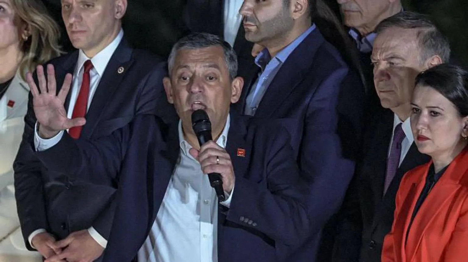 Turkish opposition vows to challenge court ruling ousting party leaders