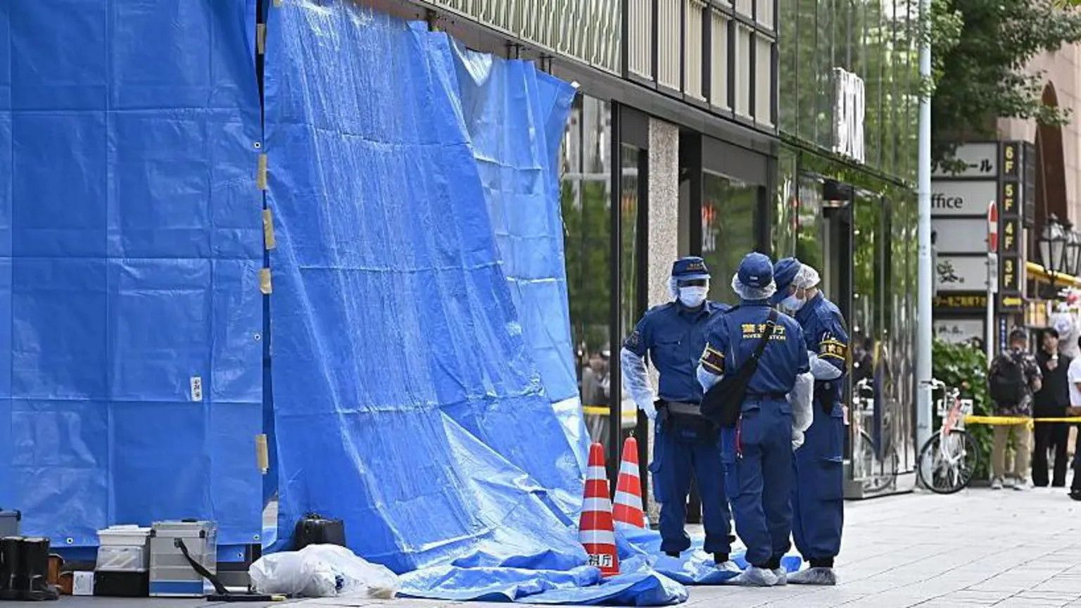Toxic spray incident at Tokyo luxury mall hospitalizes 19