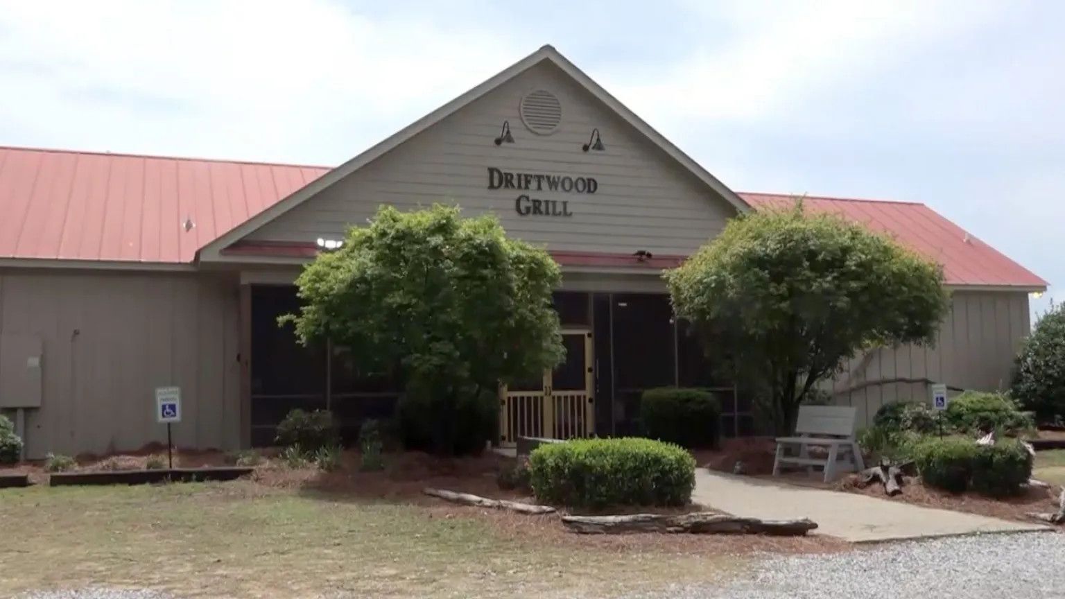 Woman dies after wind-blown umbrella strikes her at South Carolina restaurant