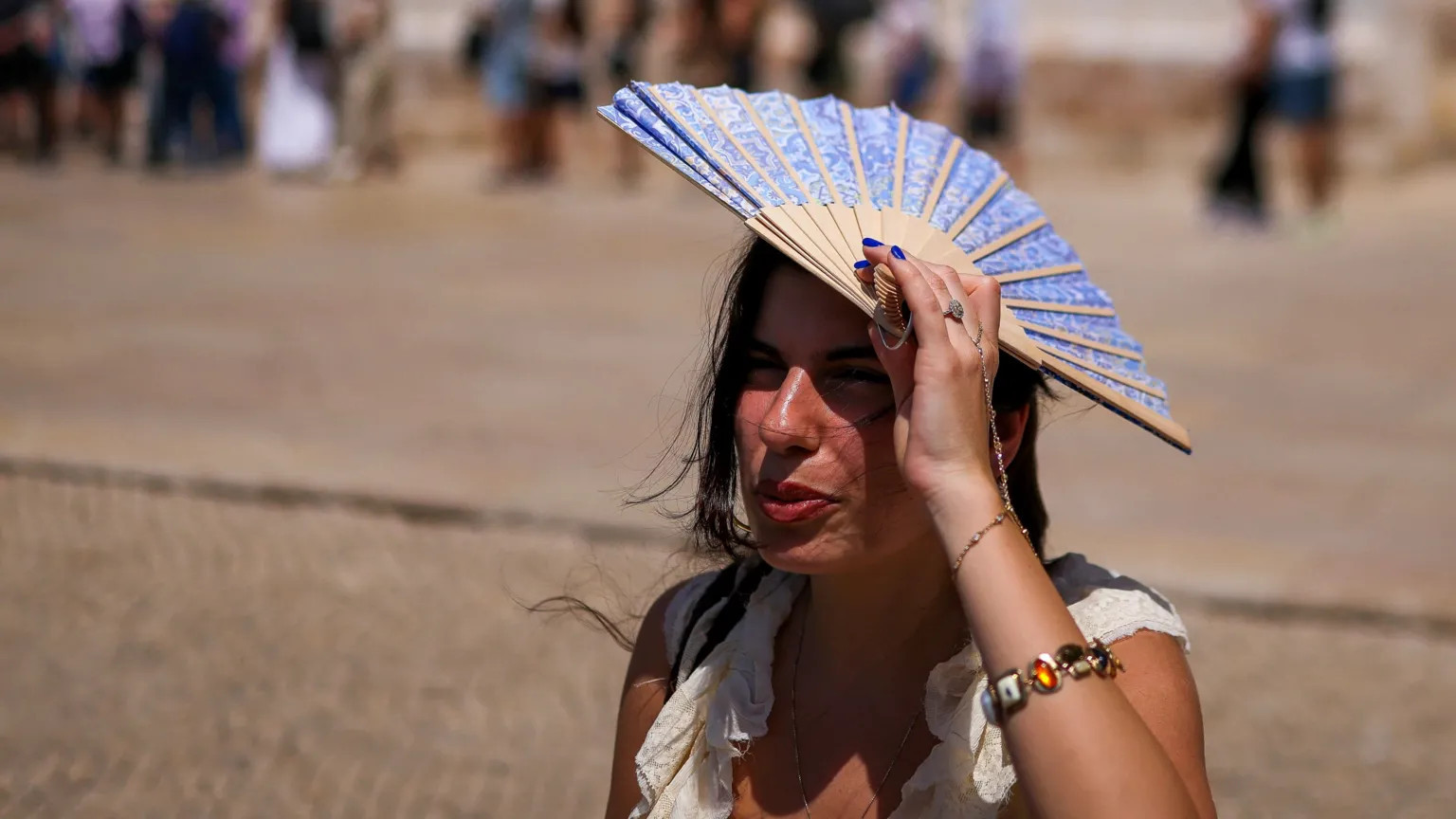 Western Europe swelters as Portugal breaks May heat record at 40.3C