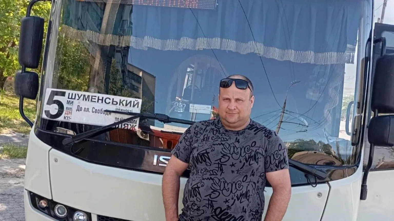 Russian drone strikes turn Kherson buses into high-risk targets