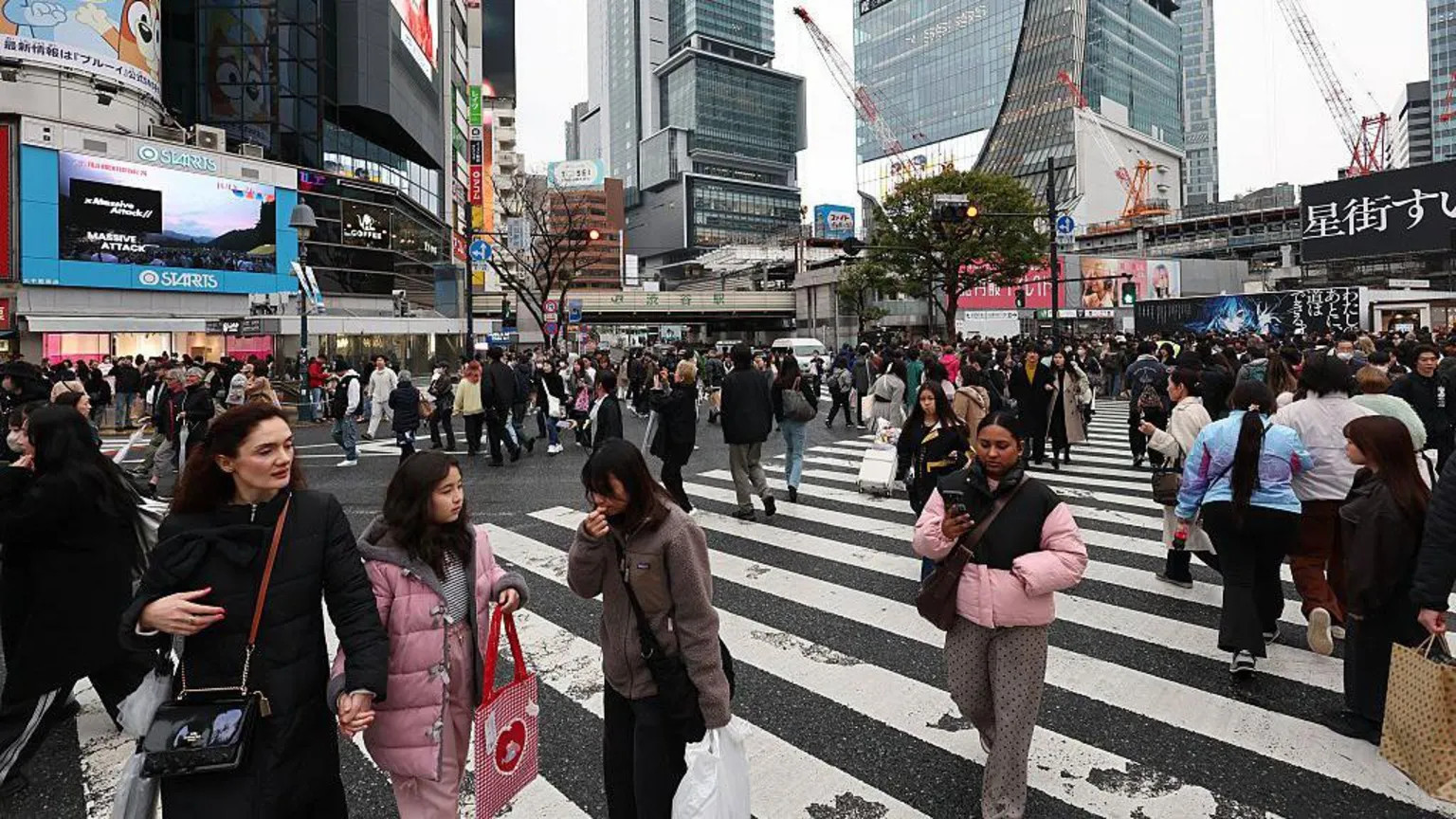 Shibuya introduces on-the-spot fines for littering as tourism surges