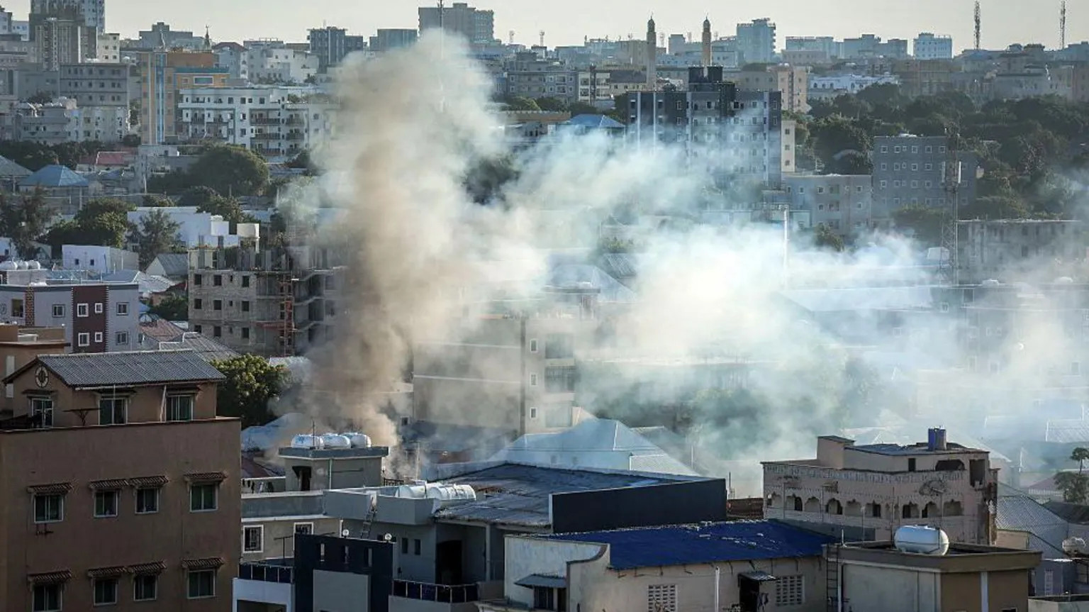 Gunfire erupts in Mogadishu as Somalia's election dispute turns violent