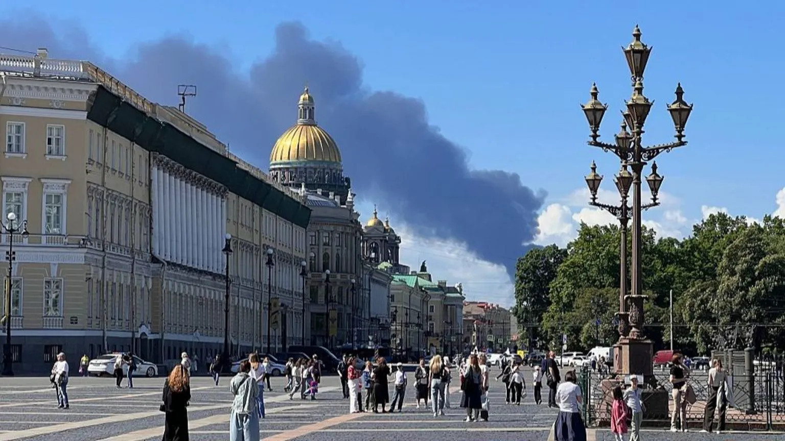 Ukraine drones disrupt St. Petersburg economic forum as Putin dismisses peace talks