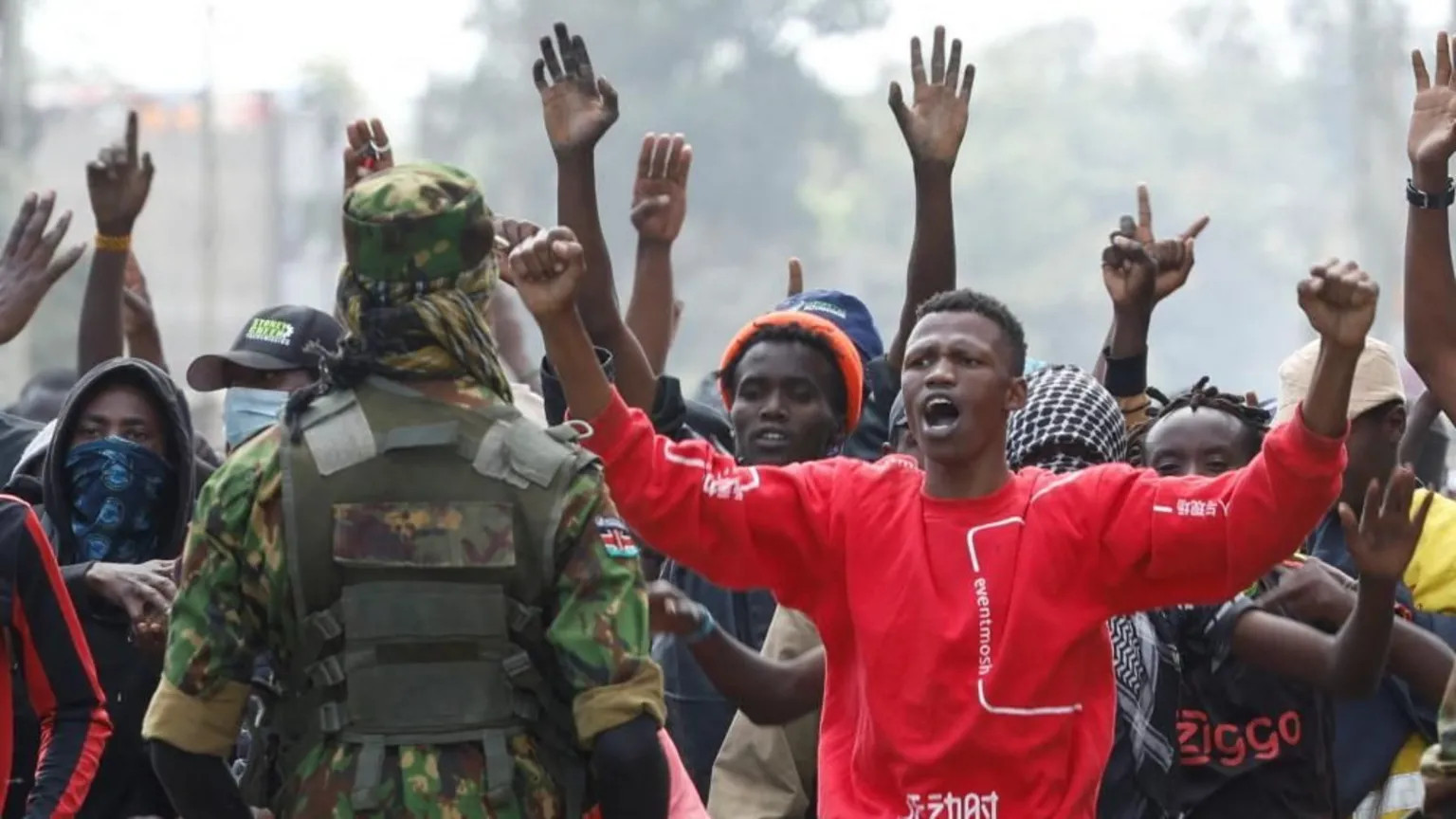 Protester killed as Kenyan town clashes over US Ebola quarantine centre