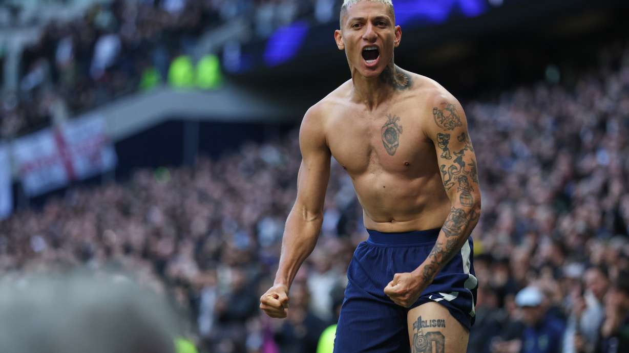 Sunderland halts Arsenal’s 10-game streak with dramatic late equalizer