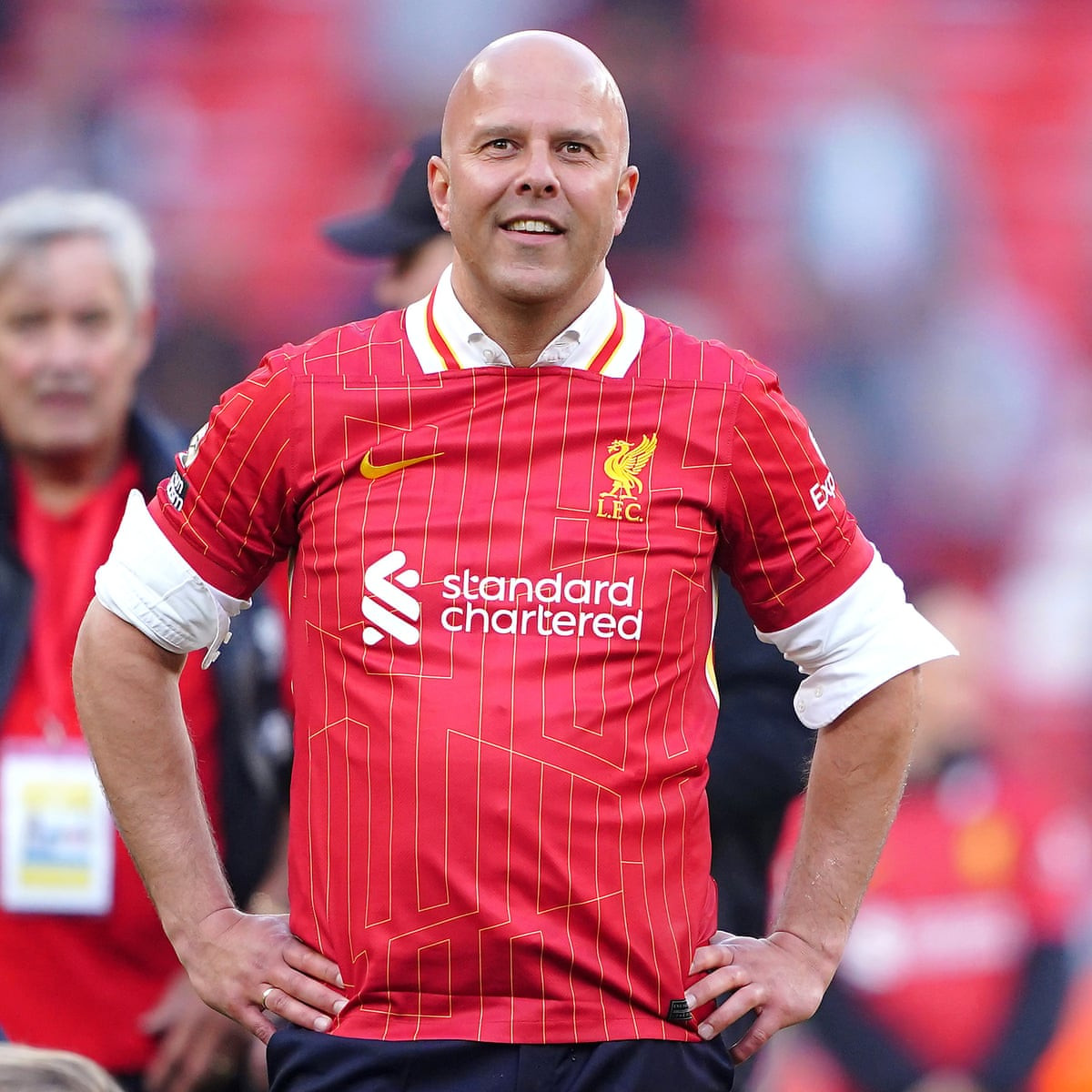 Liverpool’s tactical struggles under Arne Slot exposed by defensive shifts and midfield gaps