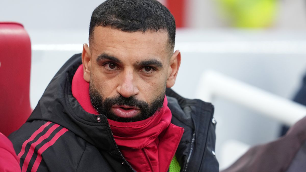 Salah substitutes for injured Gomez in potential Liverpool farewell