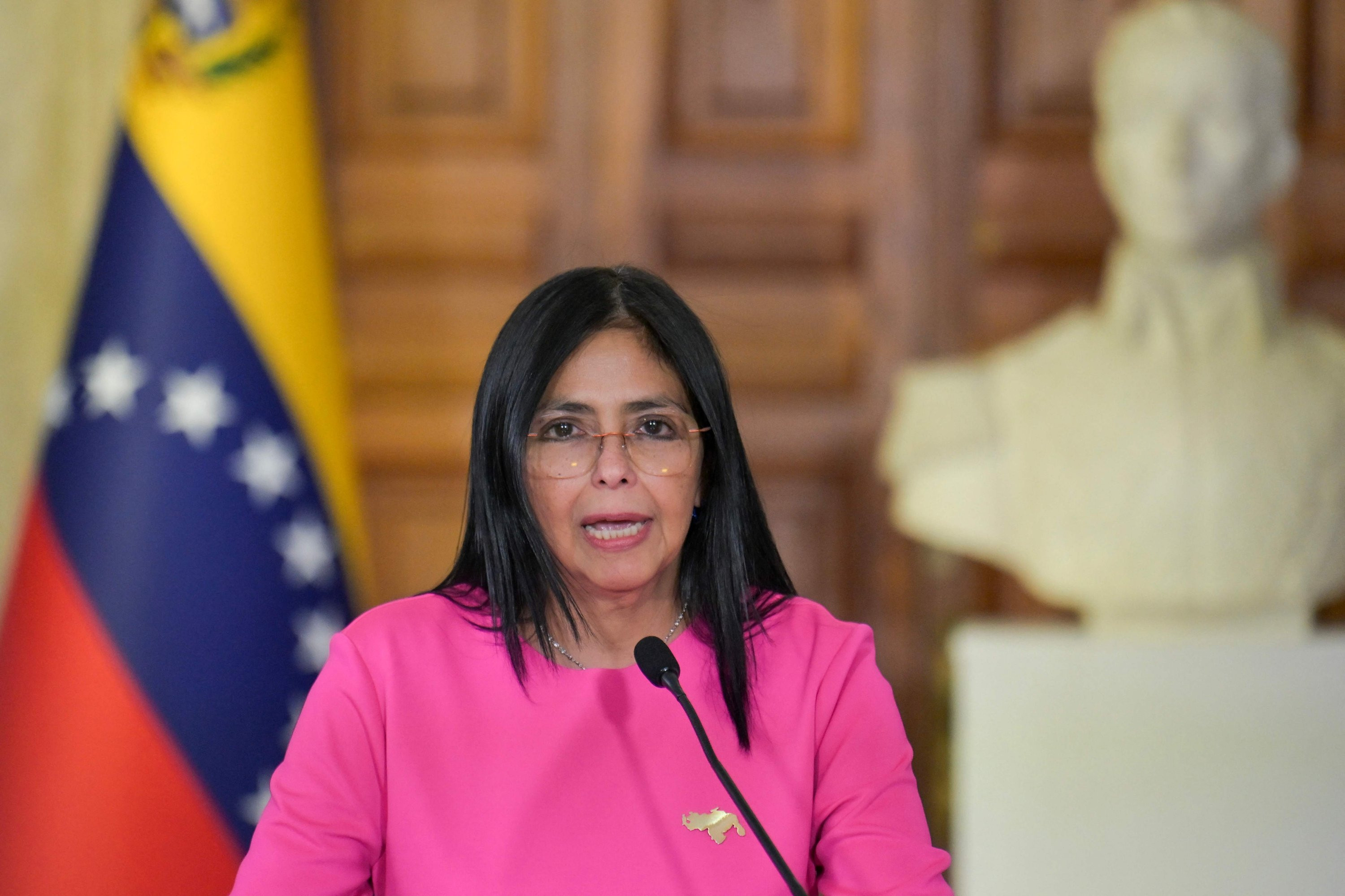 US backs Delcy Rodríguez as Venezuela's interim leader despite Chavista ties