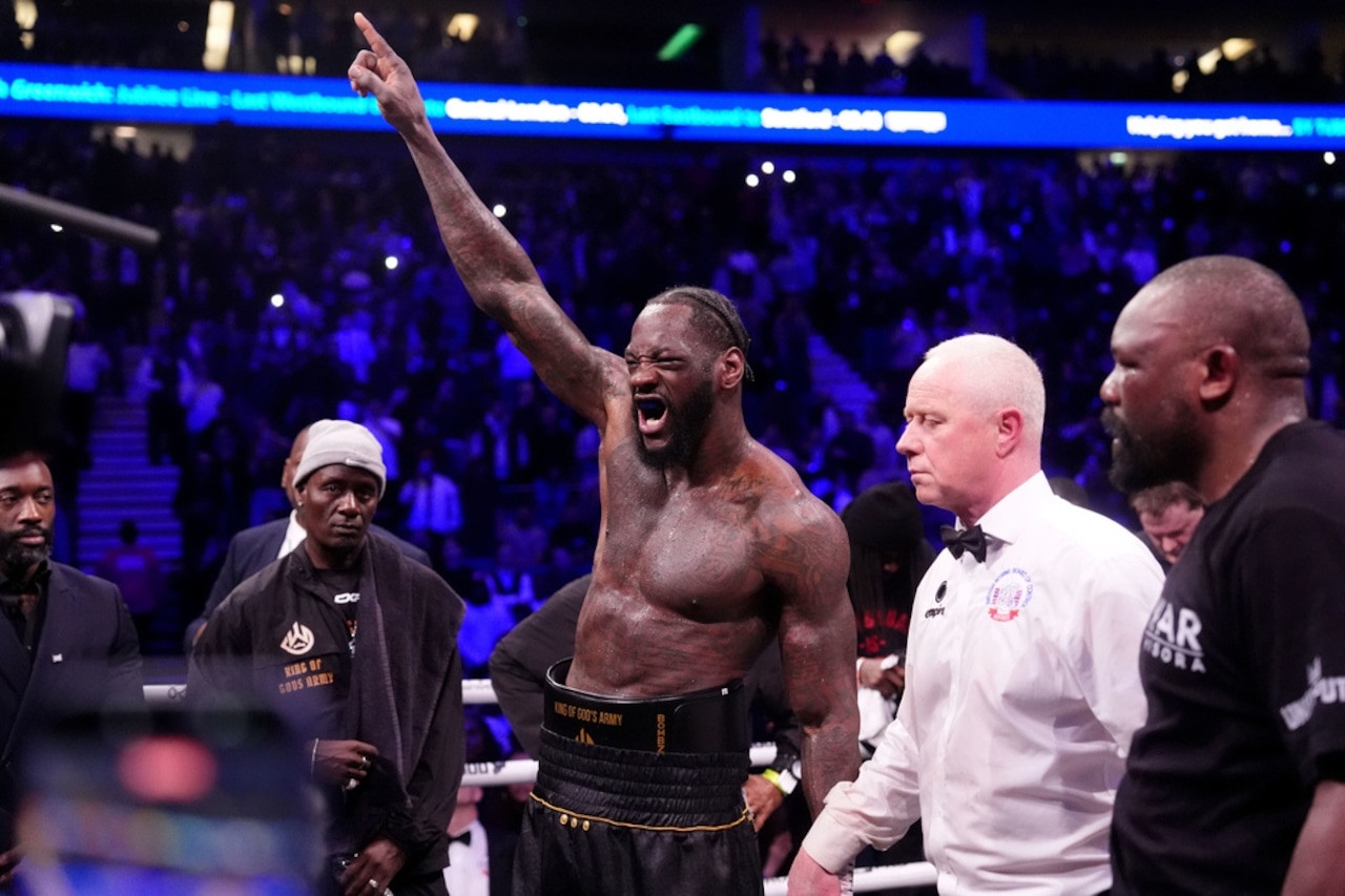 Wilder eyes Joshua fight after split-decision win over Chisora