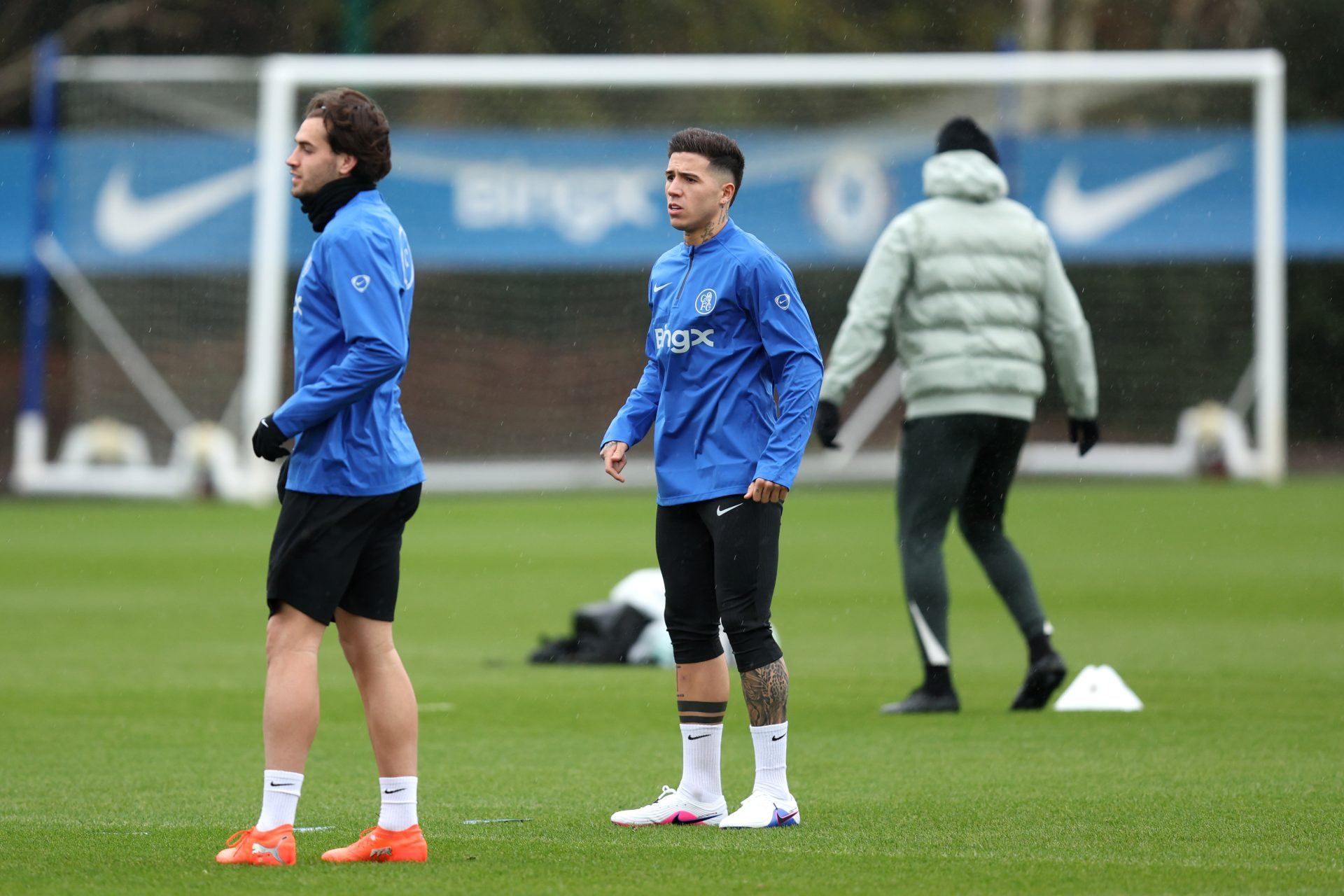 Enzo Fernandez suspension tests Chelsea's discipline under Rosenior