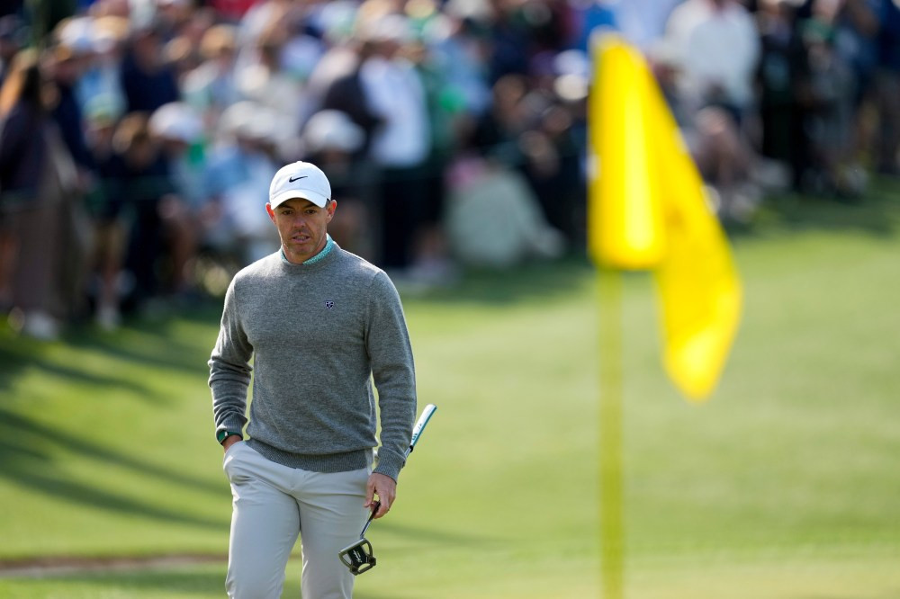 McIlroy clinches second straight Masters, ties Faldo with six majors