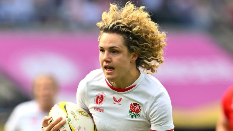 England rugby star Ellie Kildunne opens up about lockdown body dysmorphia battle