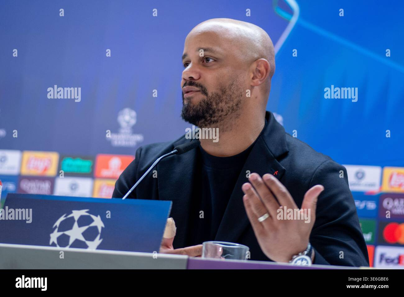 Vincent Kompany's tactical revolution keeps Bayern Munich on top