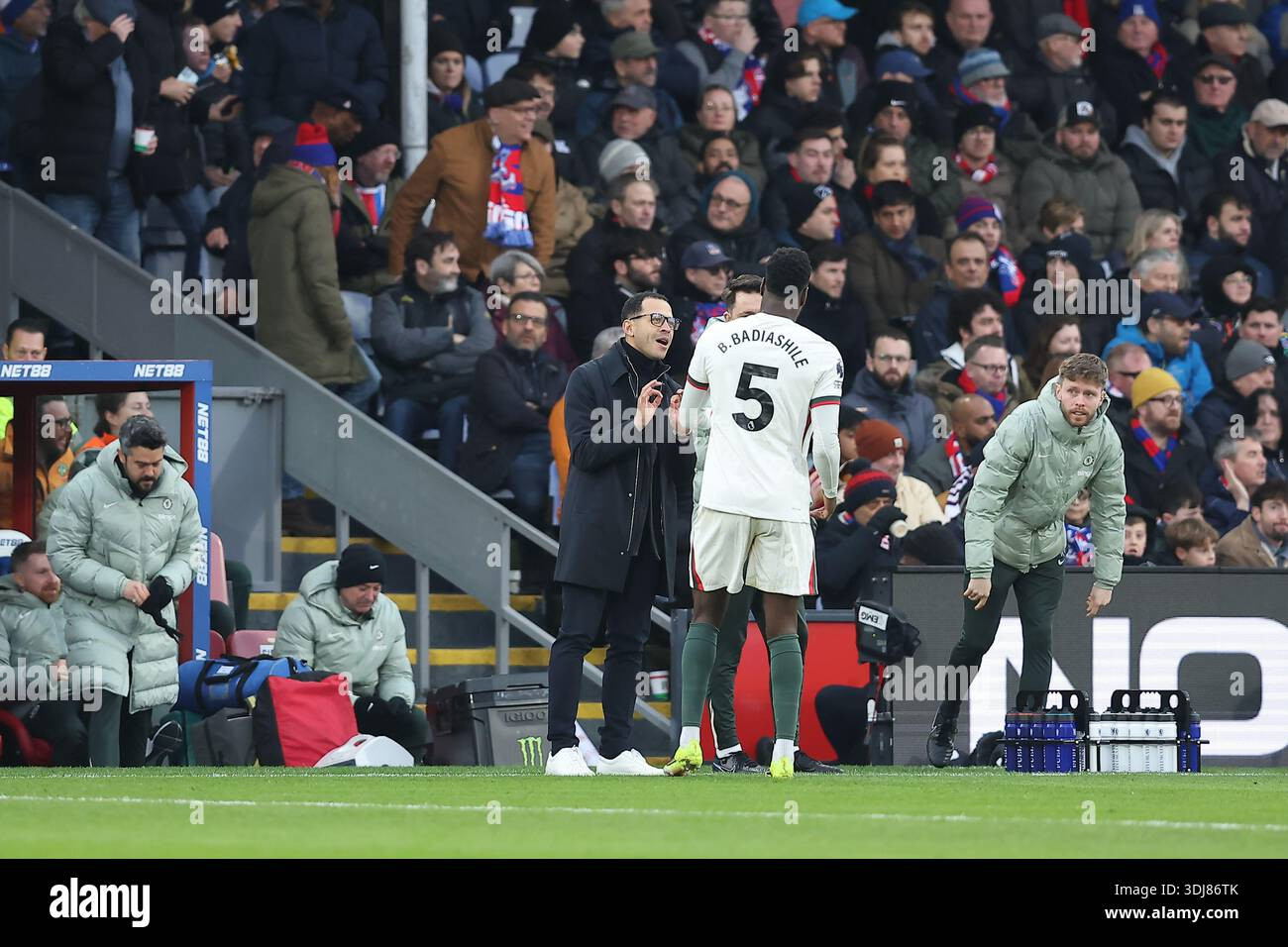 Rosenior slams Chelsea's 'indefensible' display as fan anger grows