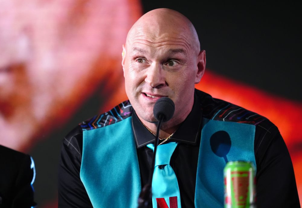 Anthony Joshua to face Tyson Fury after sealing long-awaited deal