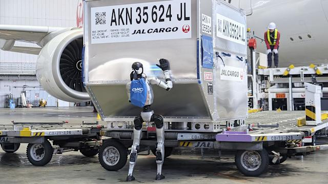 Japan Airlines trials humanoid robots for ground handling at Haneda Airport