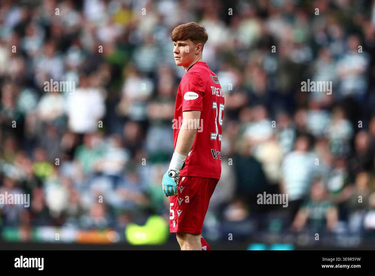 Hearts face must-win clash at Celtic Park for historic Premiership title